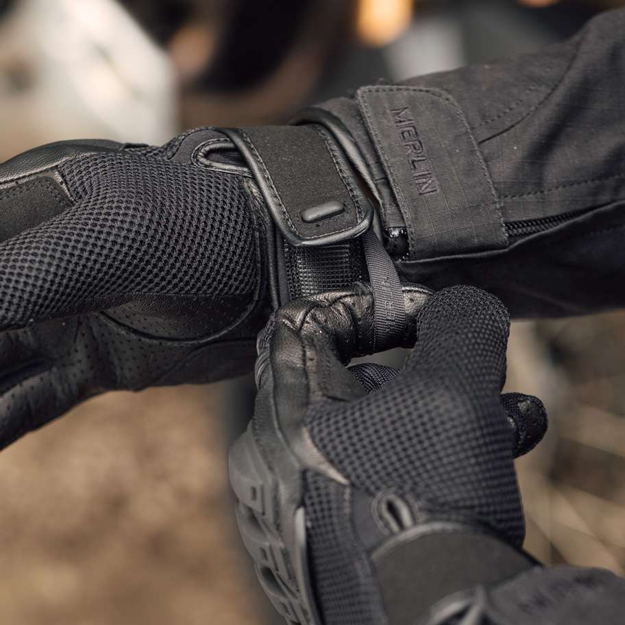 JURA AIR D3O® Gloves - Black - Image 5